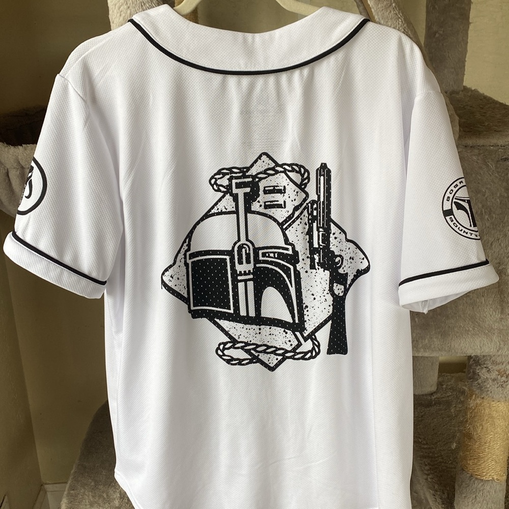 Boba Fett Disney Parks Performance Bounty Hunter Jersey Men's MEDIUM Star Wars - Picture 3 of 4